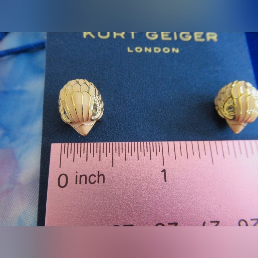 Kurt Geiger Gold Tone Necklace and Earrings with White/Cream Enamel Shell Motif - Picture 7 of 9